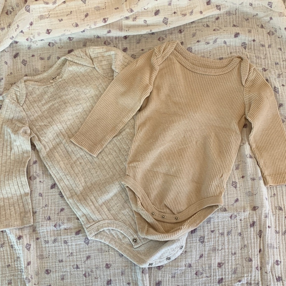 Neutral Long Sleeve Onesie Set
